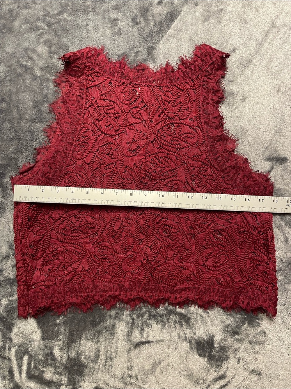 Sans Souci Wine Red Lace Cropped Tank - Picture 5 of 7